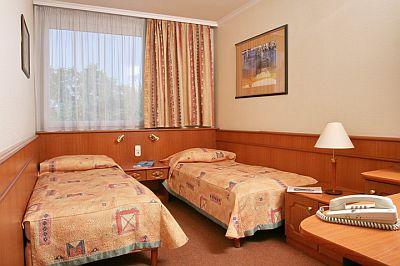 Double room in Hotel Wien in Budapest - Hotel Wien Budapest, hotel at the entrance of motorways M1 and M7