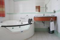 Hotel room with jacuzzi in Budapest - Hotel Wien Budapest Hotel room with jacuzzi in Budapest - Hotel Wien Budapest