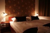 Discount hotel room in Budapest in Canada Hotel in the vicinity of Csepel