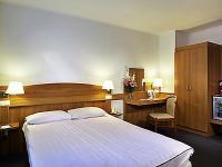 Hotel Mercure Buda - hotel room at affordable price at the South Railway Station with closed parking