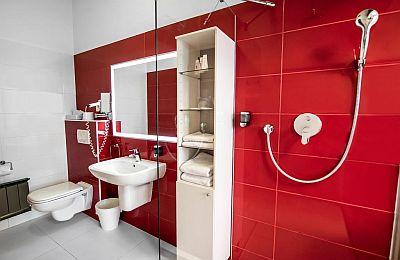 Bathroom in Wellness Hotel Rubin - accommodation in Budapest - Budapest - Rubin - Bathroom - ✔️ Rubin**** Wellness Hotel Budapest - conference and business center in Budapest